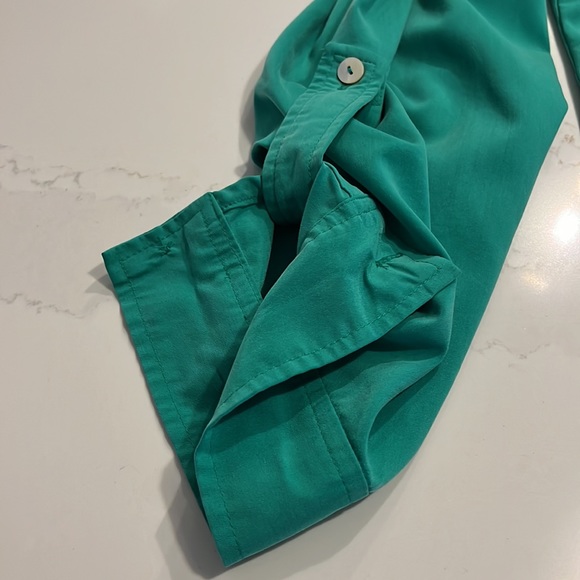 Chico's LS Green Button Up V-neck Blouse - Picture 6 of 9